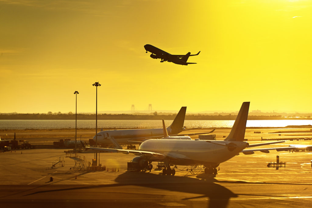 Airplanes taking off at JFK