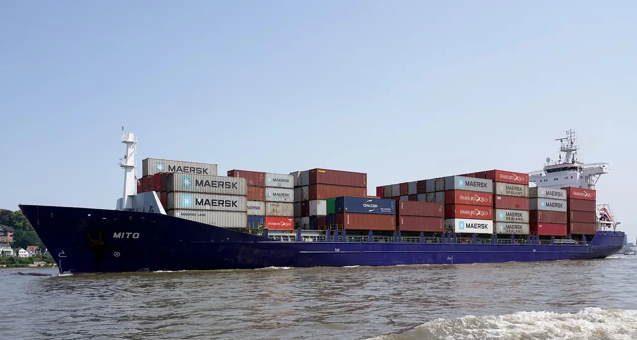 port, hamburg, ship, transport, logistics, loading, container, trade, supply chain, supply, supply chain, supply chain, supply chain, supply chain, supply chain